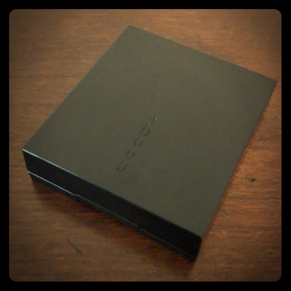 Suqqu Pressed Powder